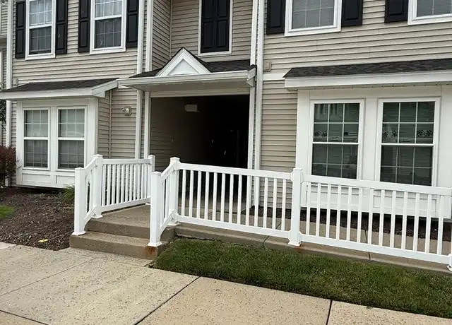 Property at 4101 Lenox Oval, Pittsburgh, PA, 15237, 3 beds, 2 baths, [object Object]