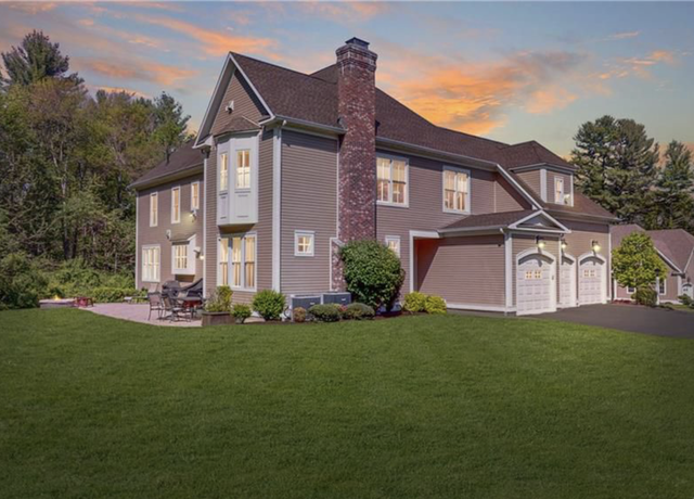 Photo of 4 Taskers Pond Rd, Farmington, CT 06032