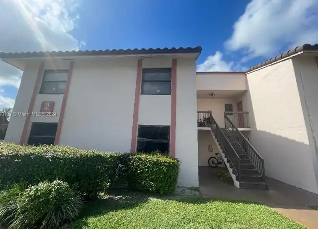 Property at 855 NE 209th St Unit 102-34, Miami, FL, 33179, 3 beds, 2 baths, [object Object]
