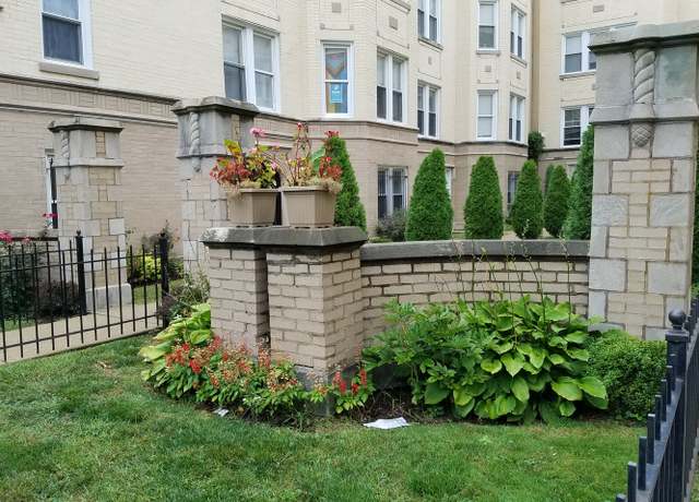 Photo of 5737 N Kimball Ave Unit 1D, Chicago, IL 60659