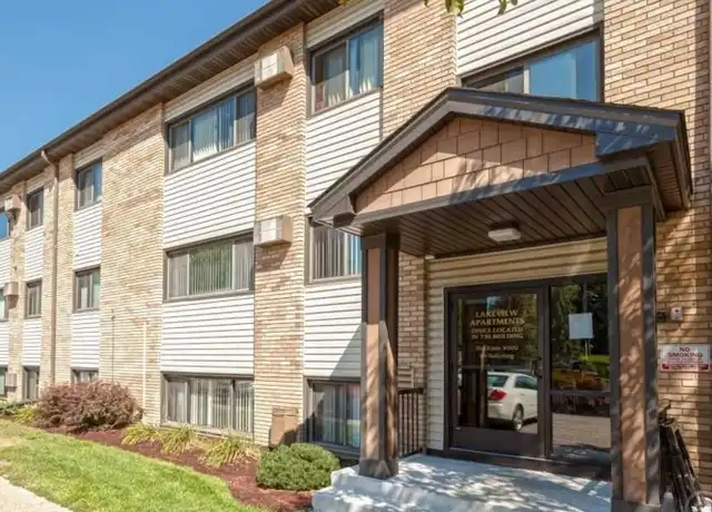 Property at Lakeview Apartments - 730 10th St NW, Saint Paul, MN, 55112, 1 bed, 1 bath, [object Object]