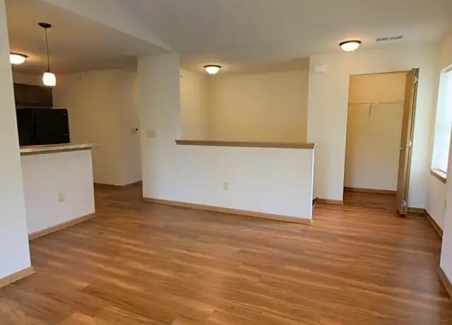 Property at 655 Cedar Bluffs Dr Unit 39, Slinger, WI, 53086, 3 beds, 2 baths, [object Object]