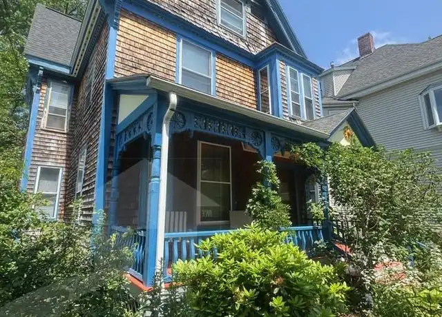 Property at 94 College Ave Unit 2, Somerville, MA, 02144, 2 beds, 1 bath, [object Object]