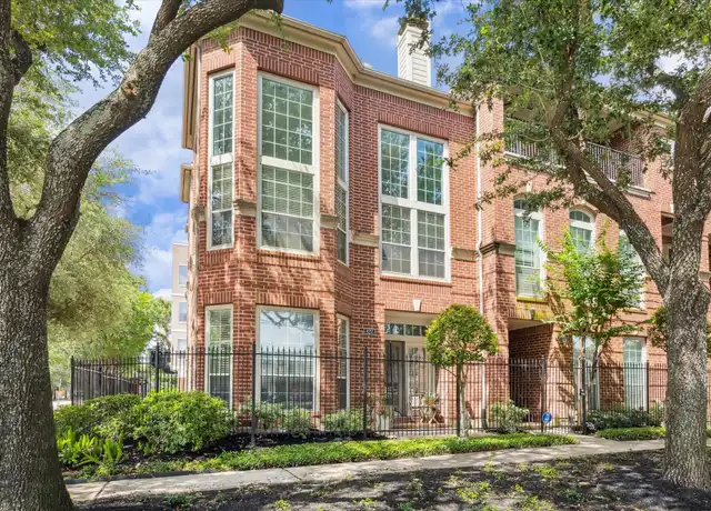 Property at 422 McGowen St, Houston, TX, 77006, 3 beds, 2.5 baths, [object Object]