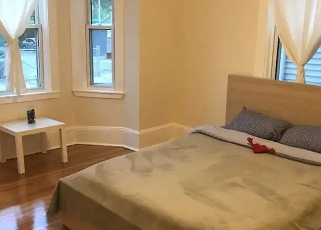 Property at 254 Amory St Unit 1, Jamaica Plain, MA, 02130, 2 beds, 1 bath, [object Object]