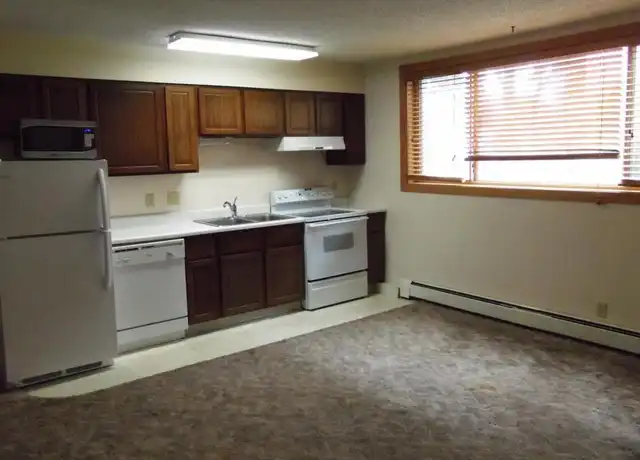 Property at 701 S 11th St Unit 6, Lincoln, NE, 68508, 1 bed, 1 bath, [object Object]