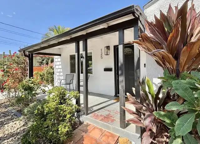 Property at 125 S Santa Rosa St, Ventura, CA, 93001, 3 beds, 2 baths, [object Object]