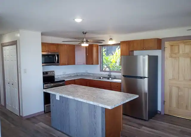 Property at 77-6442 Sea View Cir Unit B, Kailua-Kona, HI, 96740, 3 beds, 1 bath, [object Object]