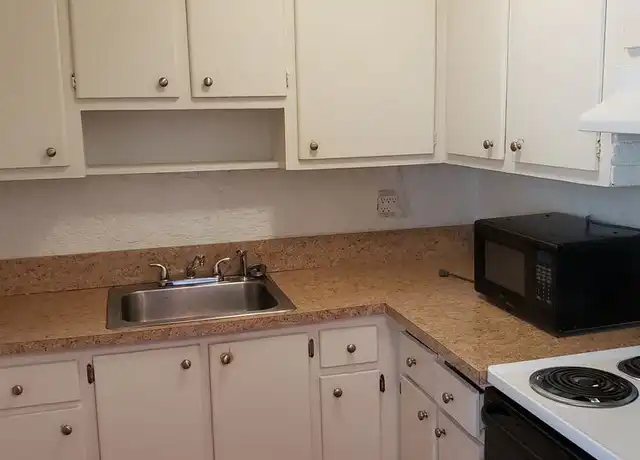 Property at 480-PictureFour - 2037 SE 3rd St, Deerfield Beach, FL, 33441, 1-2 bed, 1-1.5 bath, [object Object]