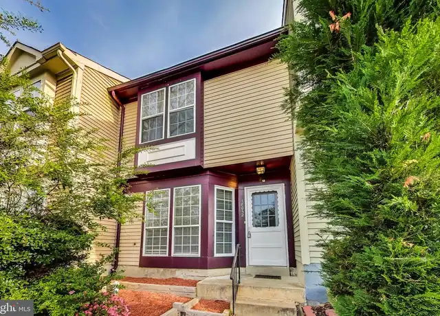 Property at 18032 Olde Port Ln, Triangle, VA, 22172, 2 beds, 1.5 baths, [object Object]