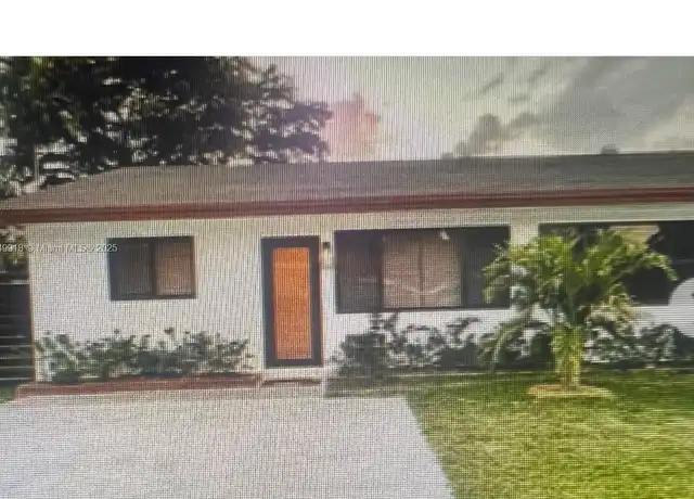 Property at 250 SW 10th Ave Unit 1-2, Hallandale Beach, FL, 33009, 3 beds, 1 bath, [object Object]