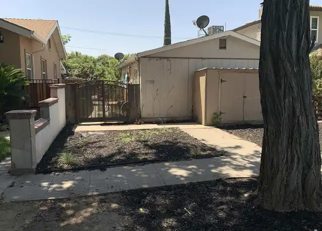 Property at 124 W 8th St, Tracy, CA, 95376, 2 beds, 1 bath, [object Object]
