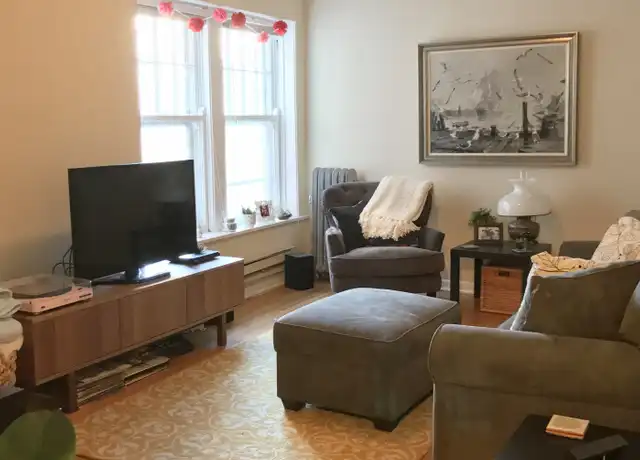 Property at 411 Beloit Ave Unit 2H, Forest Park, IL, 60130, 1 bed, 1 bath, [object Object]