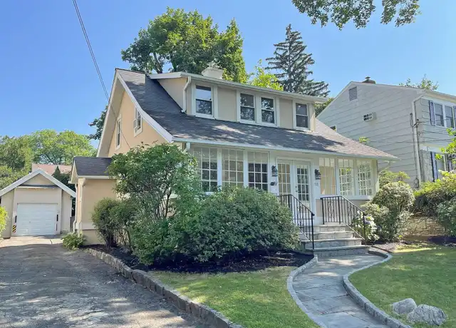 Property at 115 Lee Rd, Scarsdale, NY, 10583, 3 beds, 2 baths, [object Object]