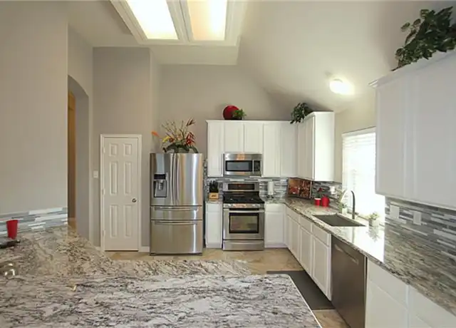 Property at 3204 Kyle Ct, Pearland, TX, 77584, 3 beds, 2 baths, [object Object]