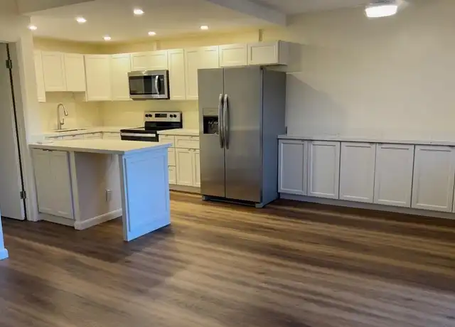 Property at 22 SE 3rd Ter #2, Dania, FL, 33004, 1 bed, 1 bath, [object Object]