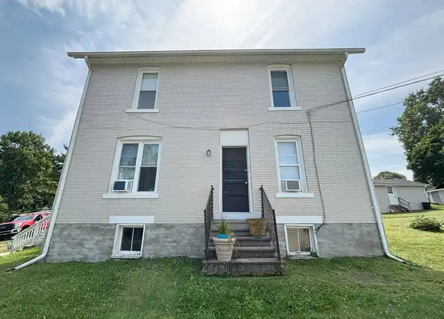 Property at 213 Franklin St Unit 2, Ligonier, PA, 15658, 2 beds, 1 bath, [object Object]