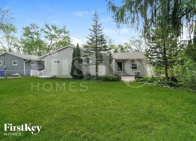 Photo of 329 Tulsa Ave, Carpentersville, IL 60110