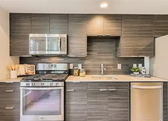 Property at 1800 E 4th St #333, Austin, TX, 78702, 0 beds, 1 bath, [object Object]