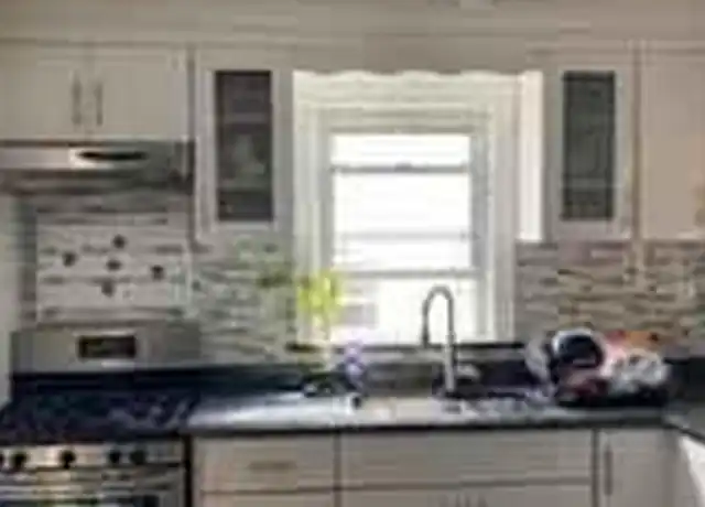 Property at 101-21 93rd St Unit 1Fl, Jamaica, NY, 11416, 2 beds, 1 bath, [object Object]