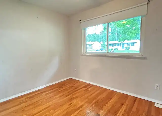 Property at 840 Campion Ln, Florissant, MO, 63031, 3 beds, 2 baths, [object Object]
