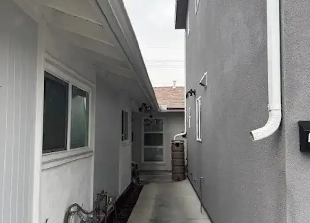 Property at 11608 Paso Robles Ave, Granada Hills, CA, 91344, 1 bed, 1 bath, [object Object]