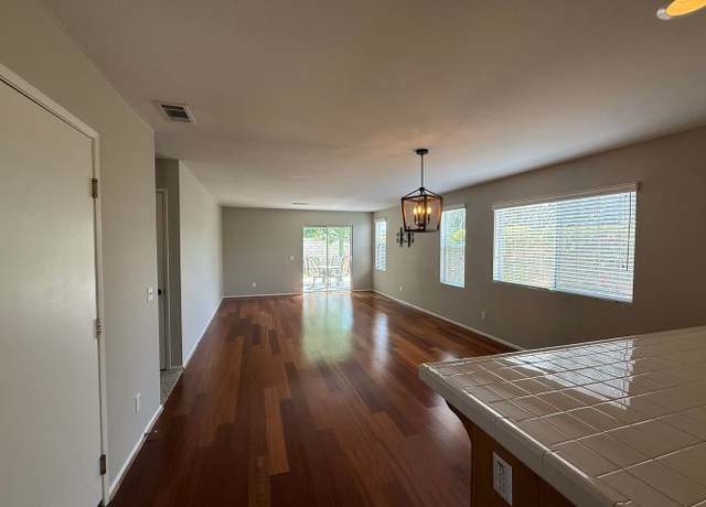 Photo of 12408 Denali Ct, Moorpark, CA 93021