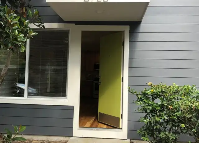Property at 2722 SE 16th Ave Unit 2722, Portland, OR, 97202, 2 beds, 1 bath, [object Object]