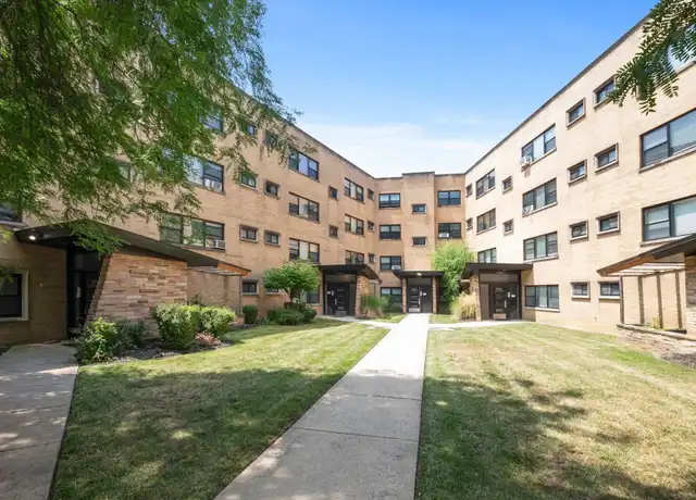 Property at 10206 S Walden Pkwy Unit 10230-A3, Chicago, IL, 60643, 1 bed, 1 bath, [object Object]