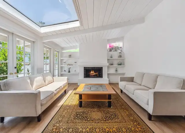 Property at 4950 Dunman Ave, Woodland Hills, CA, 91364, 5 beds, 3 baths, [object Object]