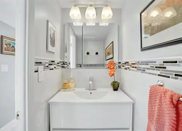 Property at 18749 NE 31st Ct, Aventura, FL, 33160, 3 beds, 2.5 baths, [object Object]