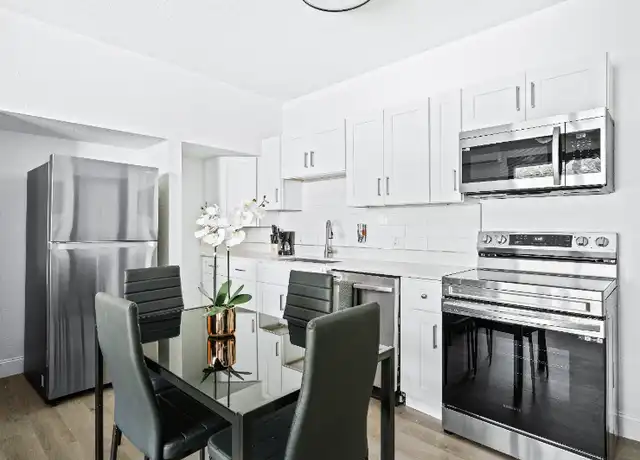 Property at 209 W Gladys St Unit 4, Tampa, FL, 33602, 1 bed, 1 bath, [object Object]