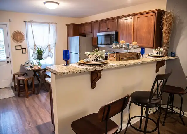 Property at The Centre - 925 Tiny Town Rd, Clarksville, TN, 37042, 2 beds, 1-1.5 bath, [object Object]