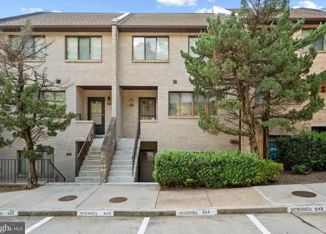 Property at 3895 Steppes Ct Unit 3895B, Falls Church, VA, 22041, 2 beds, 2.5 baths, [object Object]