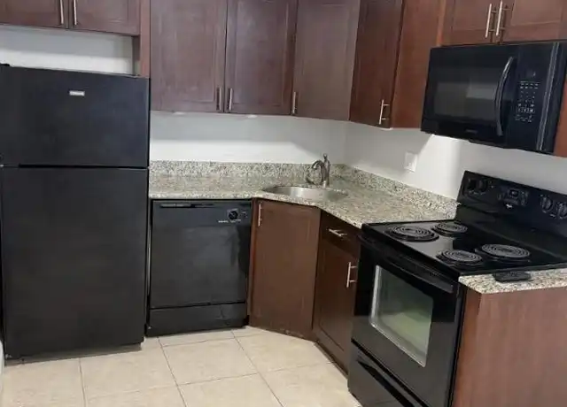 Property at 800 NE 14th Pl, Fort Lauderdale, FL, 33304, 2 beds, 1 bath, [object Object]