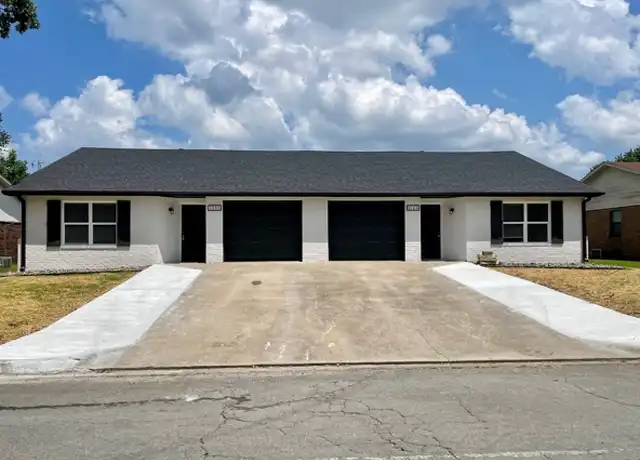 Property at 1103 S 26th St Unit 1, Rogers, AR, 72758, 2 beds, 2 baths, [object Object]