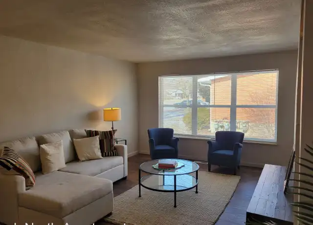 Property at Park North STL Apartments - 9547 Glen Owen Dr, Saint Louis, MO, 63136, 2-3 beds, 1 bath, [object Object]