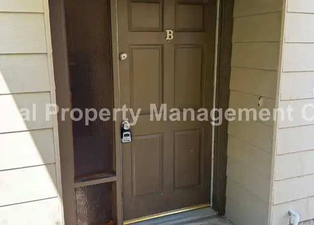 Property at 102 Vine St Unit B, Paso Robles, CA, 93446, 2 beds, 1 bath, [object Object]