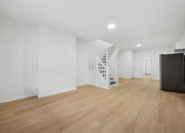 Property at 220 N Robinson St, Philadelphia, PA, 19139, 4 beds, 1 bath, [object Object]