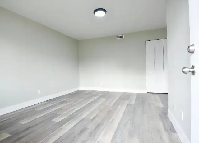 Property at 1309 Indianola Ave, Columbus, OH, 43201, 1 bed, 1 bath, [object Object]
