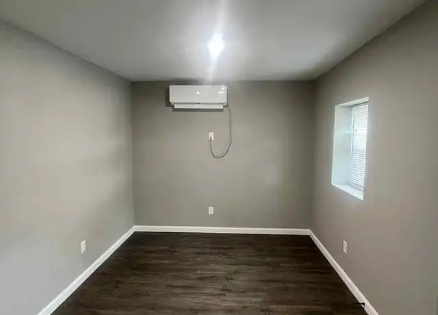 Property at 610 W 9th St Apt A, Joplin, MO, 64801, 2 beds, 1 bath, [object Object]