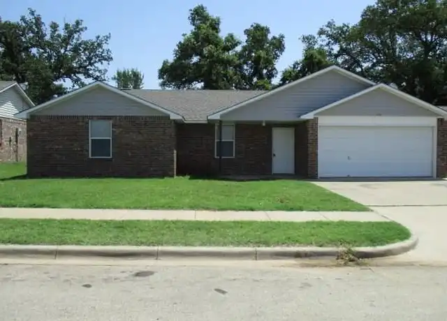 Property at 210 Bobbie Ann Ct, Granbury, TX, 76049, 3 beds, 2 baths, [object Object]
