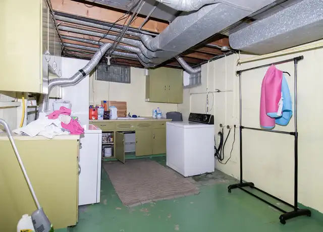 Property at 735 Deming St SE, Grand Rapids, MI, 49507, 3 beds, 2 baths, [object Object]
