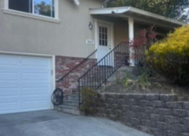 Photo of 2032 Donald Dr, Moraga, CA 94556