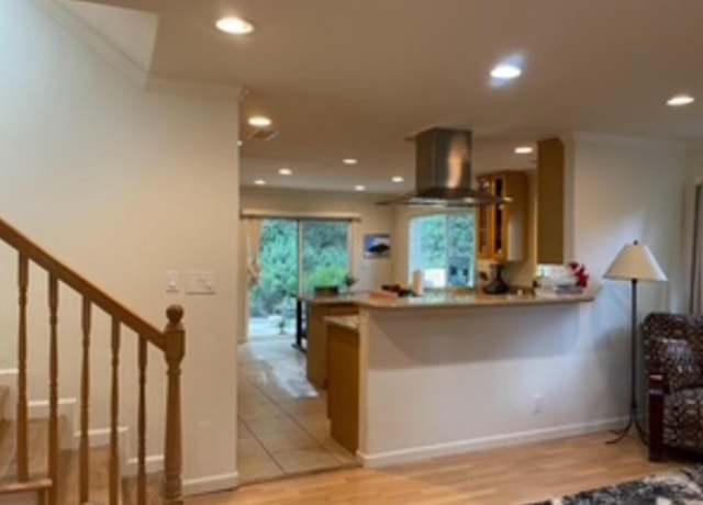 Photo of 2032 Donald Dr, Moraga, CA 94556