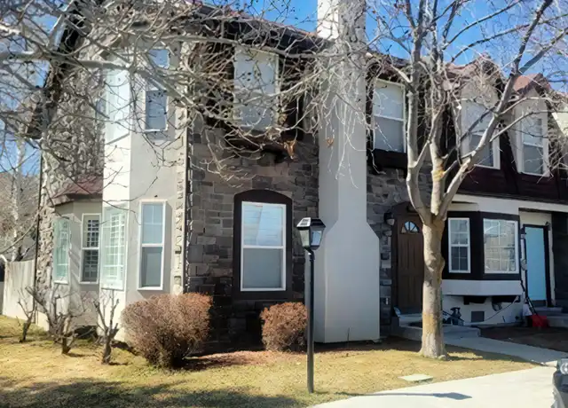 Property at 902 E Hamlet Cir N, Midway, UT, 84049, 3 beds, 2 baths, [object Object]