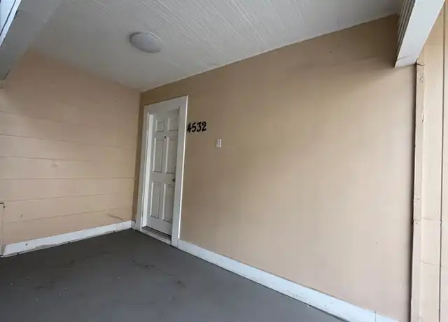 Property at 4532 Eagle Rock Blvd, Los Angeles, CA, 90041, 2 beds, 1 bath, [object Object]