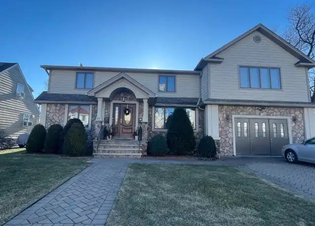 Property at 113 Campbell Ave, Clifton, NJ, 07013, 3 beds, 1 bath, [object Object]