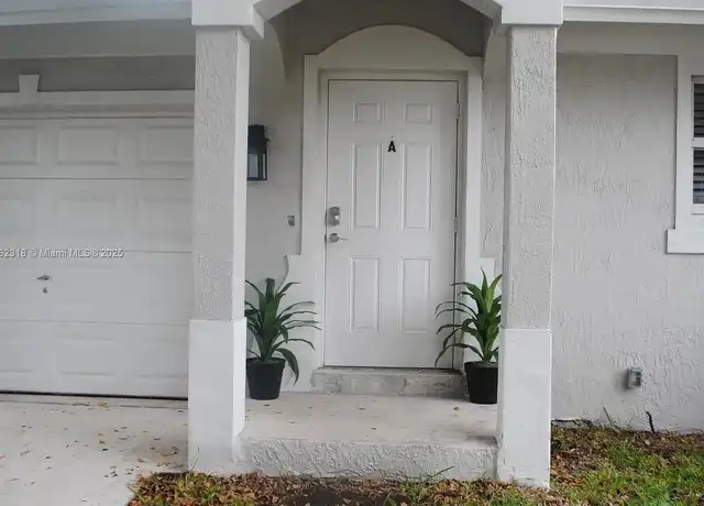 Property at 1814 Jefferson St Unit A, Hollywood, FL, 33020, 2 beds, 2 baths, [object Object]