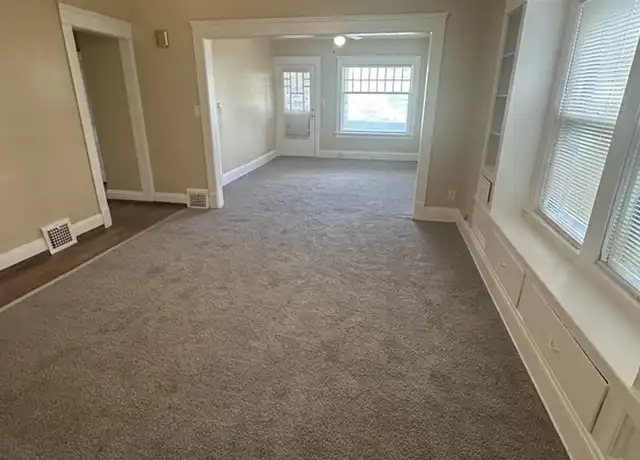 Property at 3382 E 102nd St, Cleveland, OH, 44104, 3 beds, 1 bath, [object Object]